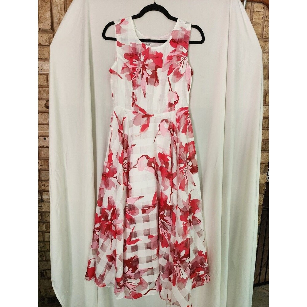 NWT Chicwish Floral Midi Dress, Small
